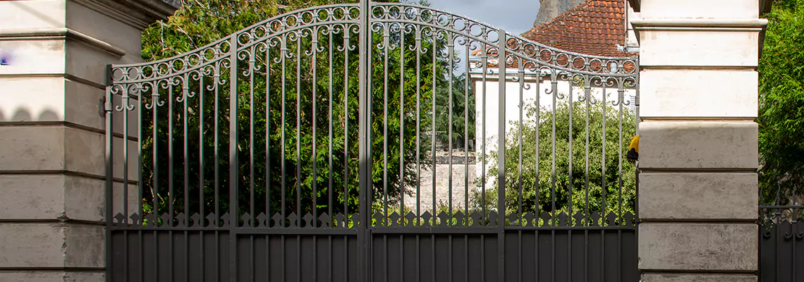 Wooden Swing Gate Repair in Lauderhill, FL